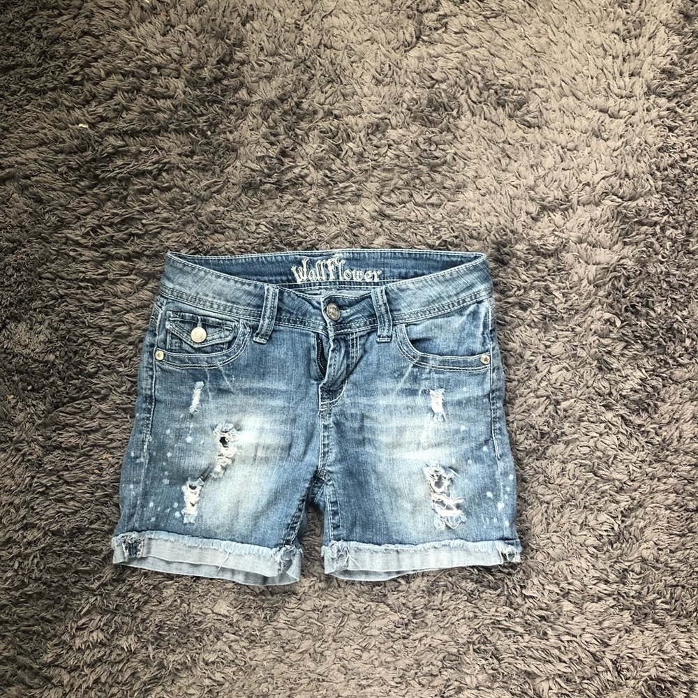 Vintage Wallflower shorts